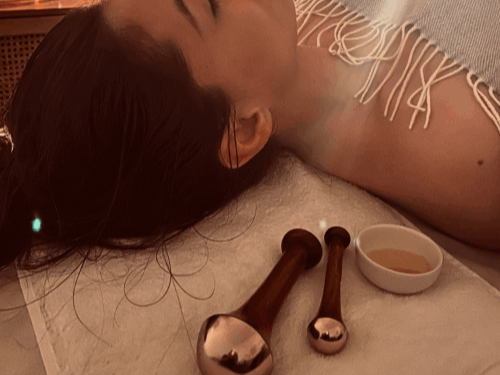 Massage ayurvedique visage kansa wand lyon